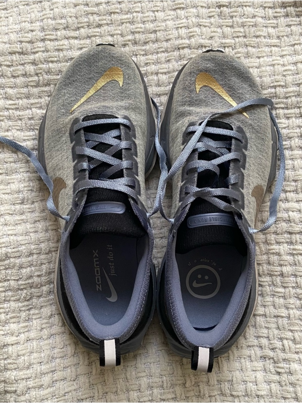 Nike zoom x invincible run 3 running sneakers